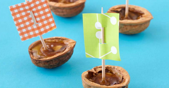 Come preparare le barchette con i gusci di noce - How to make small boats with walnut shells