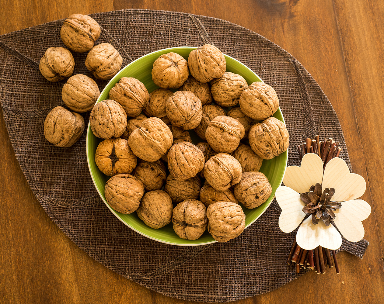 Lara walnuts