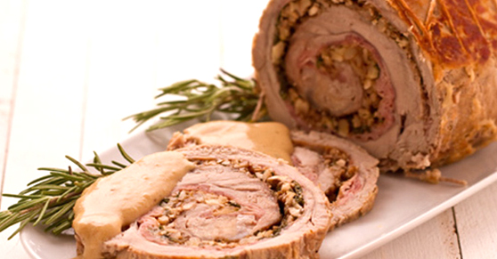 Rotolo di vitello con noci - Rolled veal with walnuts