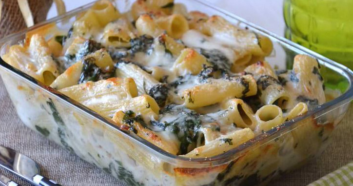 Rigatoni spinaci e noci - Spinach and walnut rigatoni